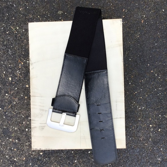 Thick black leather silver buckle belt OS - Picture 2 of 2